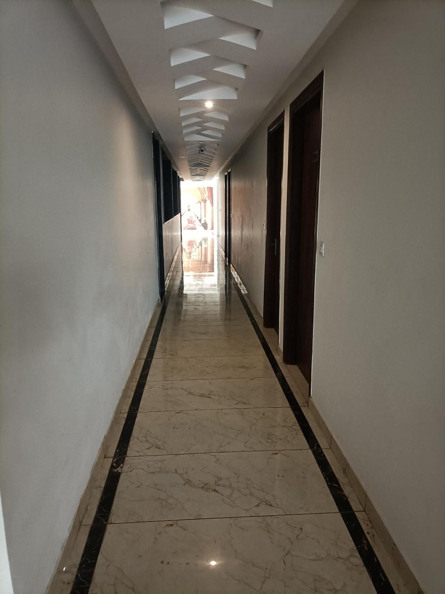 Hotel Grand Aerotech นิวเดลี ภายนอก รูปภาพ