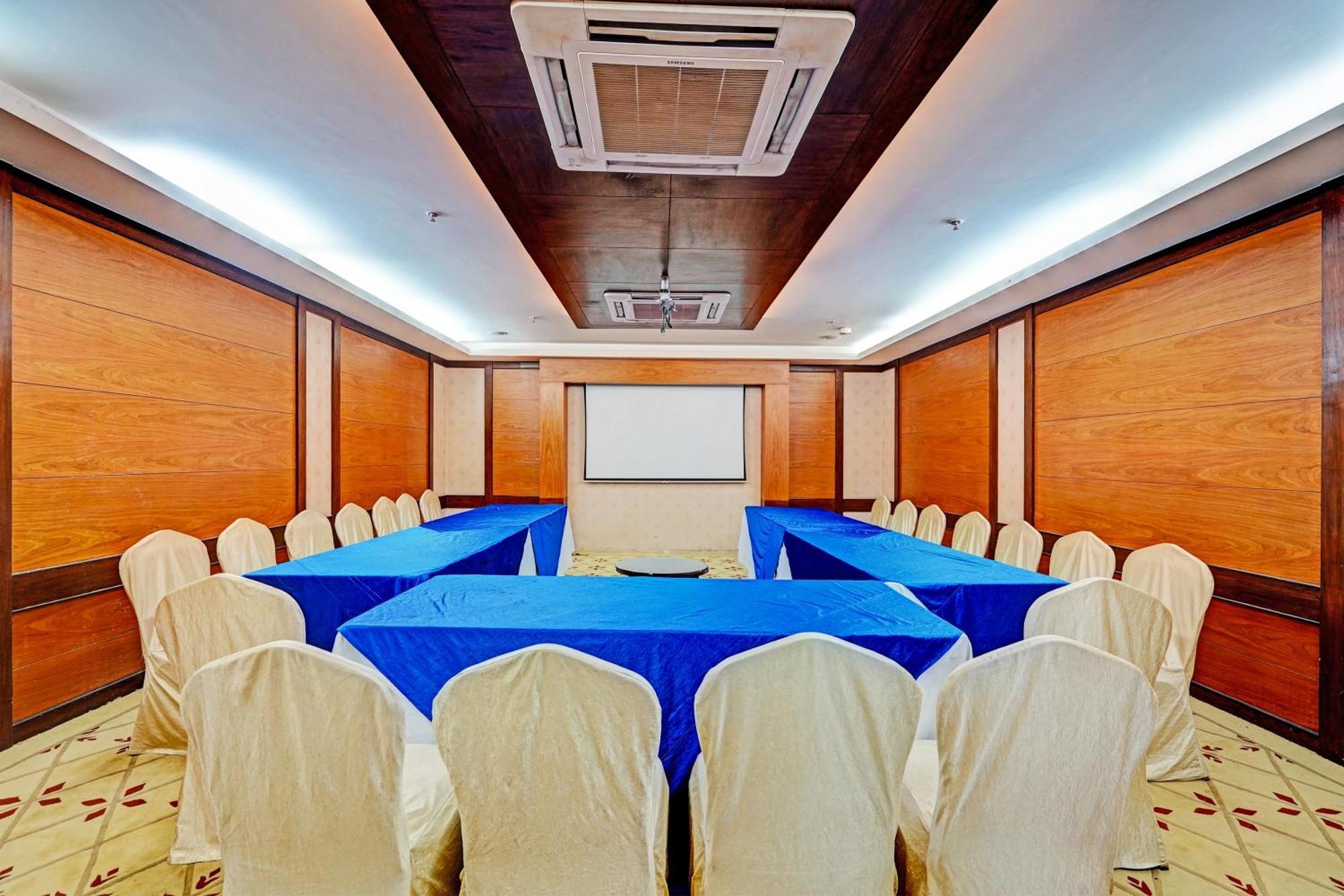 Hotel Grand Aerotech นิวเดลี ภายนอก รูปภาพ